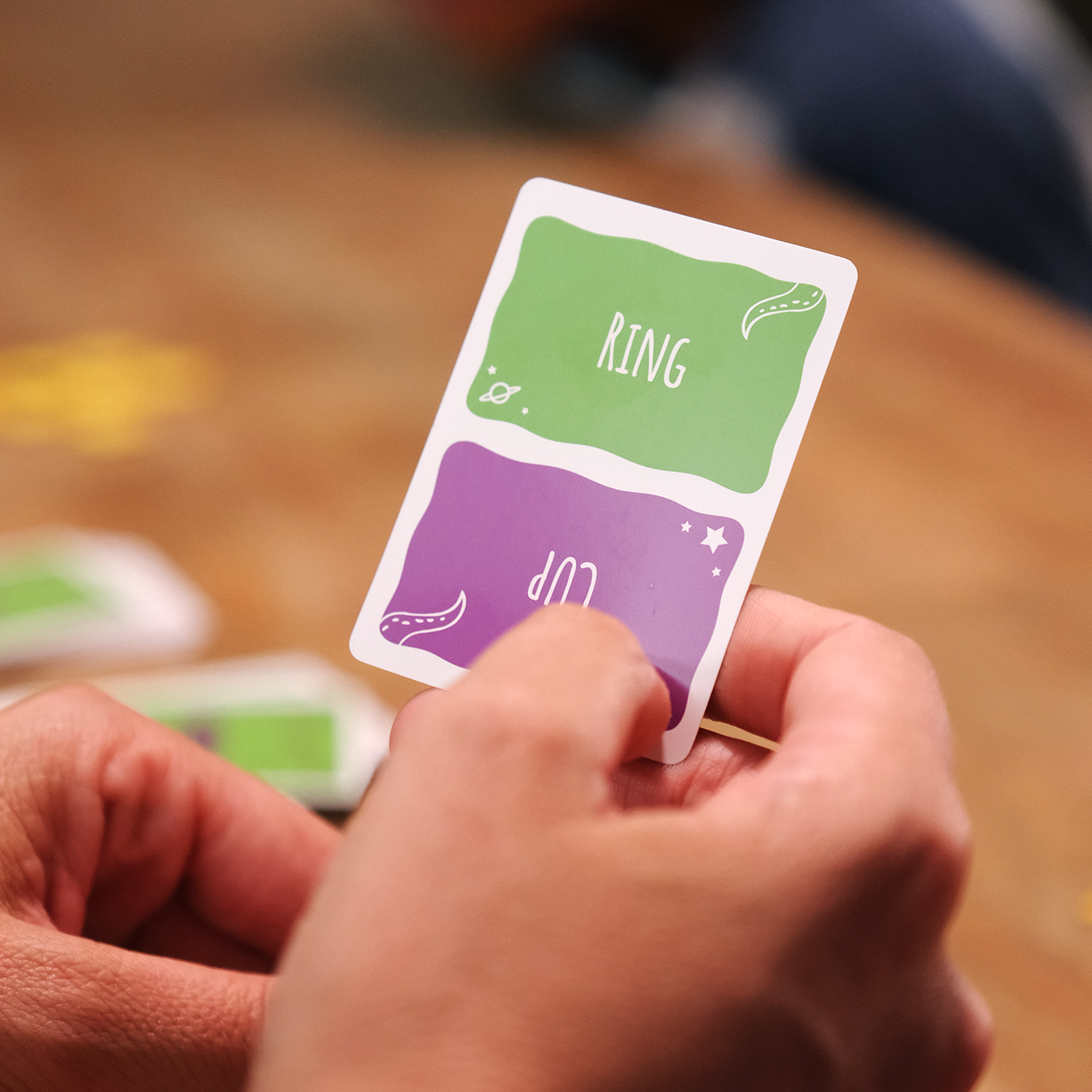 exploding-kittens-my-parents-might-be-martians-familienspiel image 2