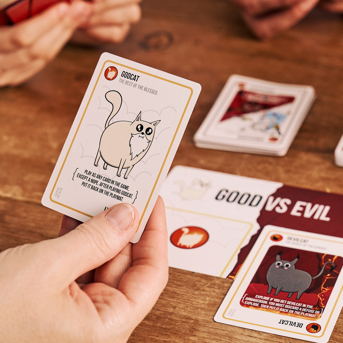exploding-kittens-good-vs-evil-kartenspiel-standard image 5